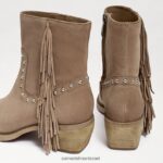 נשים הַנעָלָה Sam Edelman נעלי ברני פרינג' זמש מעץ ארז 4XL22X732 - Image 7