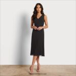 נשים לבוש Sam Edelman שמלת מידי קפלים עם צווארון V שָׁחוֹר 4XL22X1099